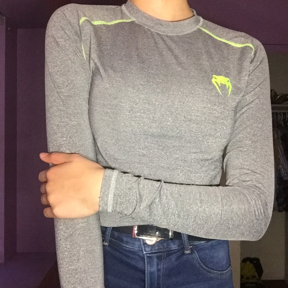 Tight dry fit long sleeve